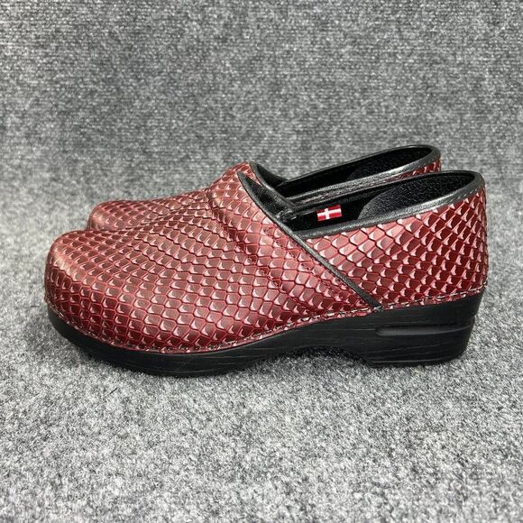 Sanita Clogs Women's SIze 9 Red Snakeskin Embossed Leather Slip On Shoe Loafers - Picture 4 of 12